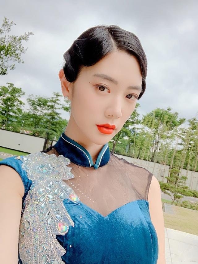百丽官·暗影